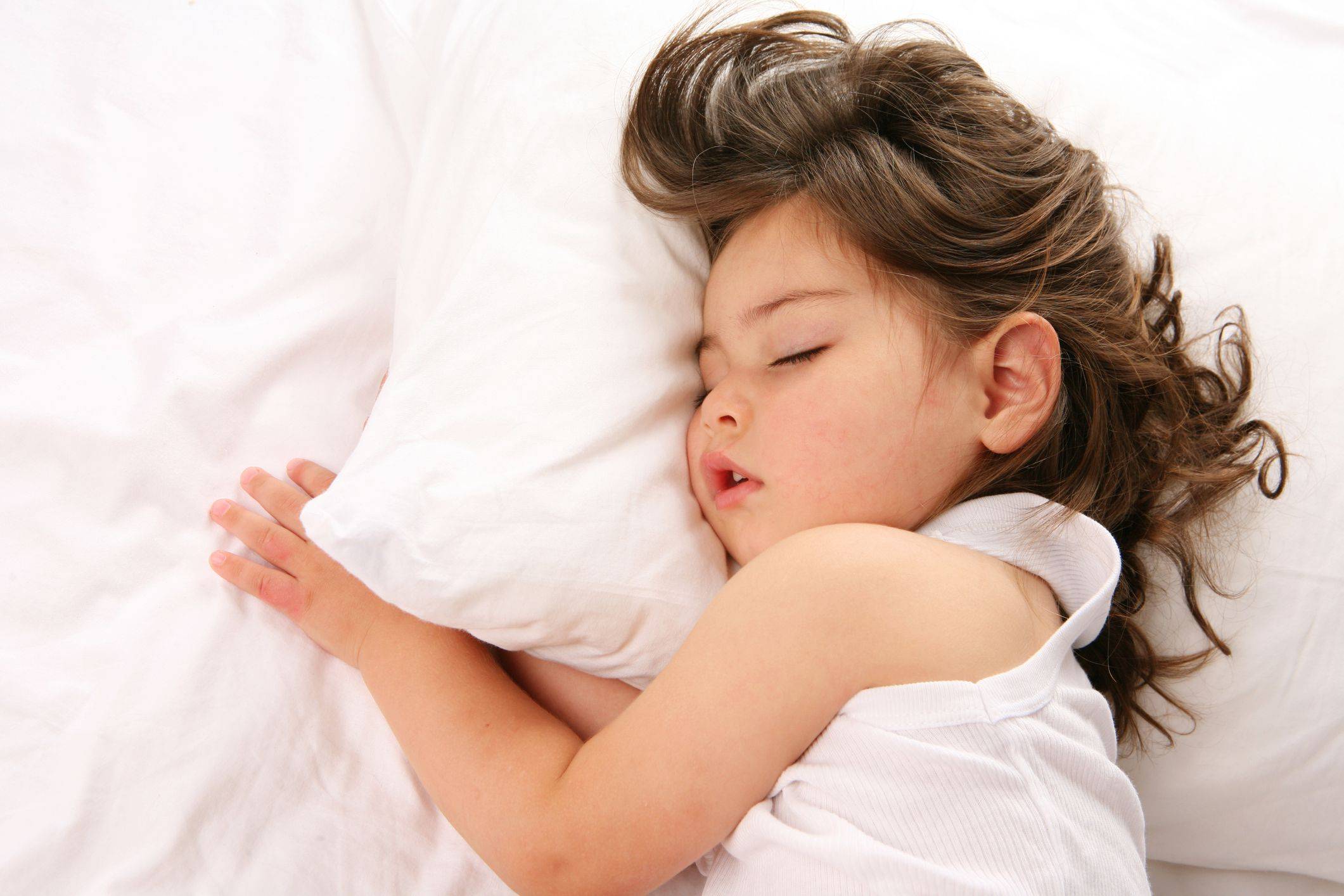Почему дети плачут во сне