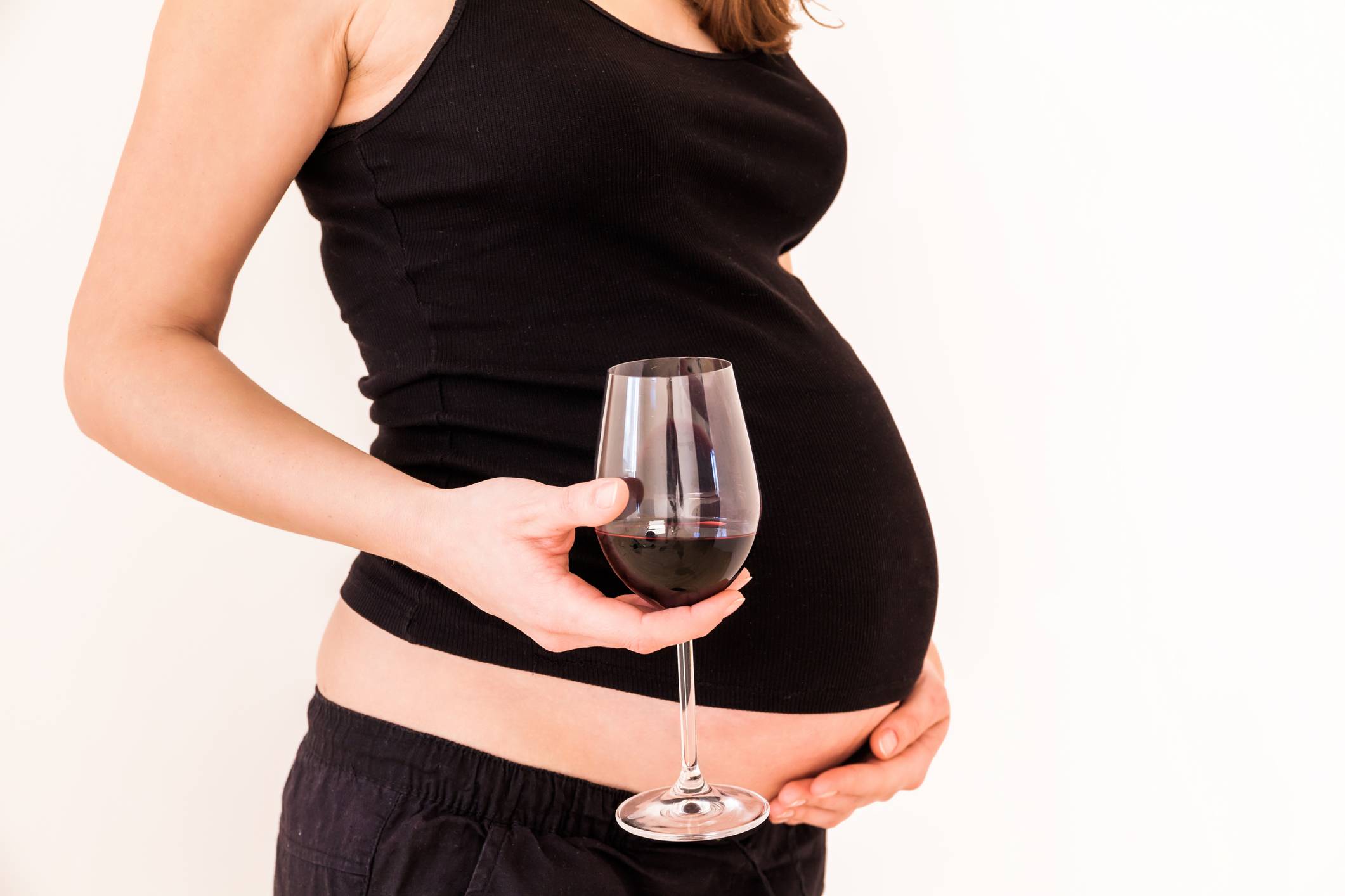 Красное вино во время беременности