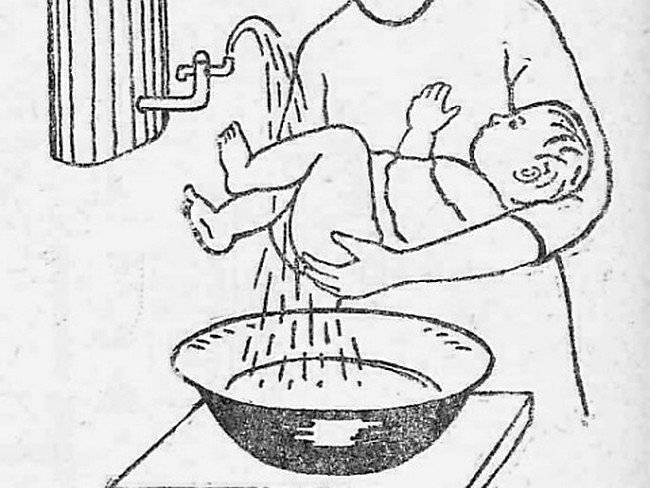 Как подмывать новорожденного мальчика: видео и фото по гигиене грудничка, советы комаровского