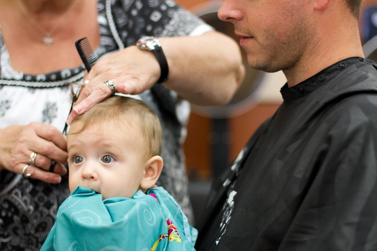 Почему нельзя стричь волосы ребенку до года?