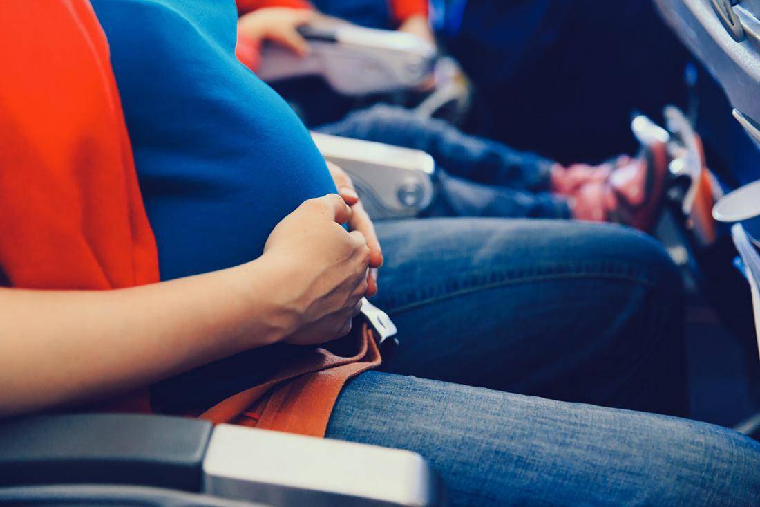 Можно ли беременной летать на самолете