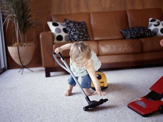 Взгляд профессионалов. 5 правил - как приучить ребенка к домашним обязанностям