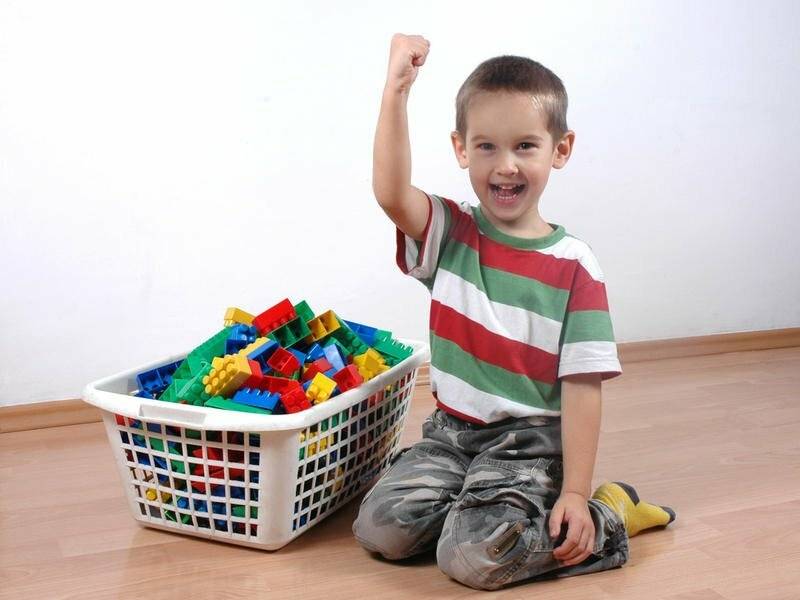 Как заставить ребёнка убирать игрушки