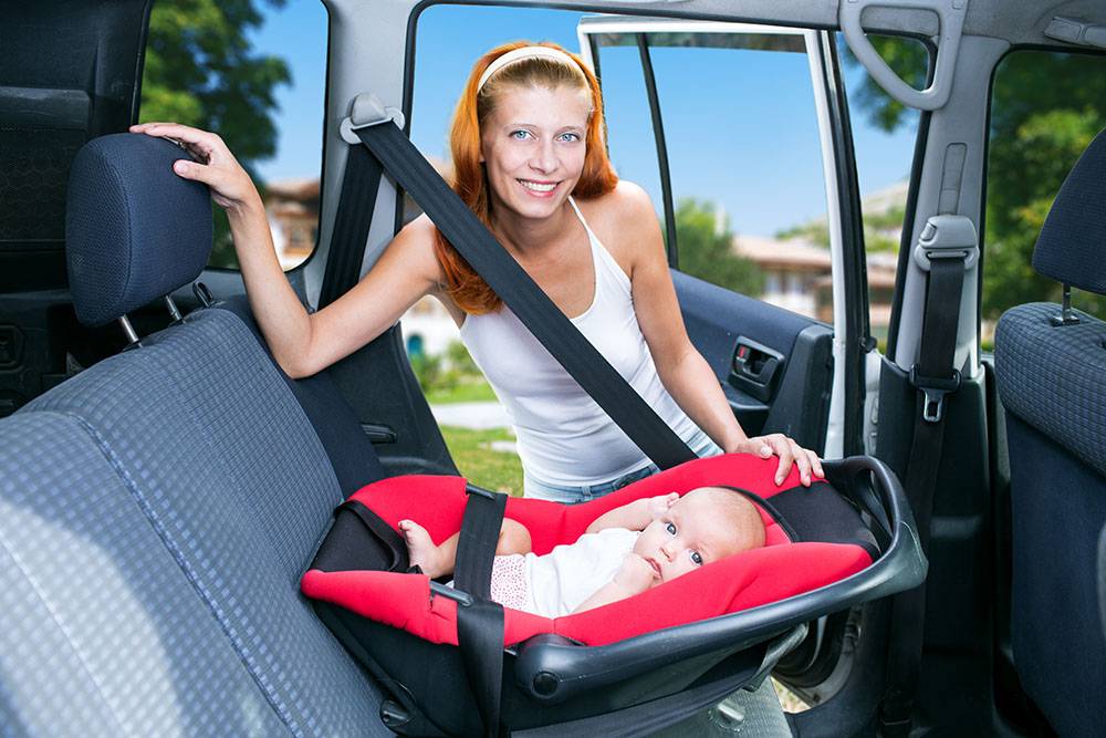 Перевозка новорожденных и грудных детей в машине в 2021 году