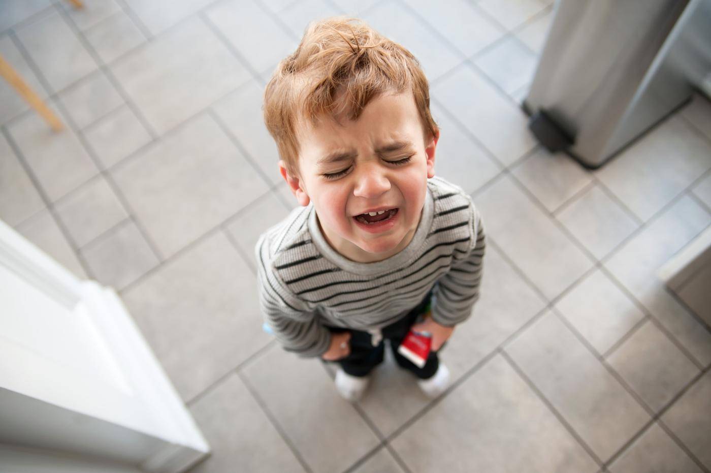 Кризис трёх лет у ребенка | официальный сайт huggies