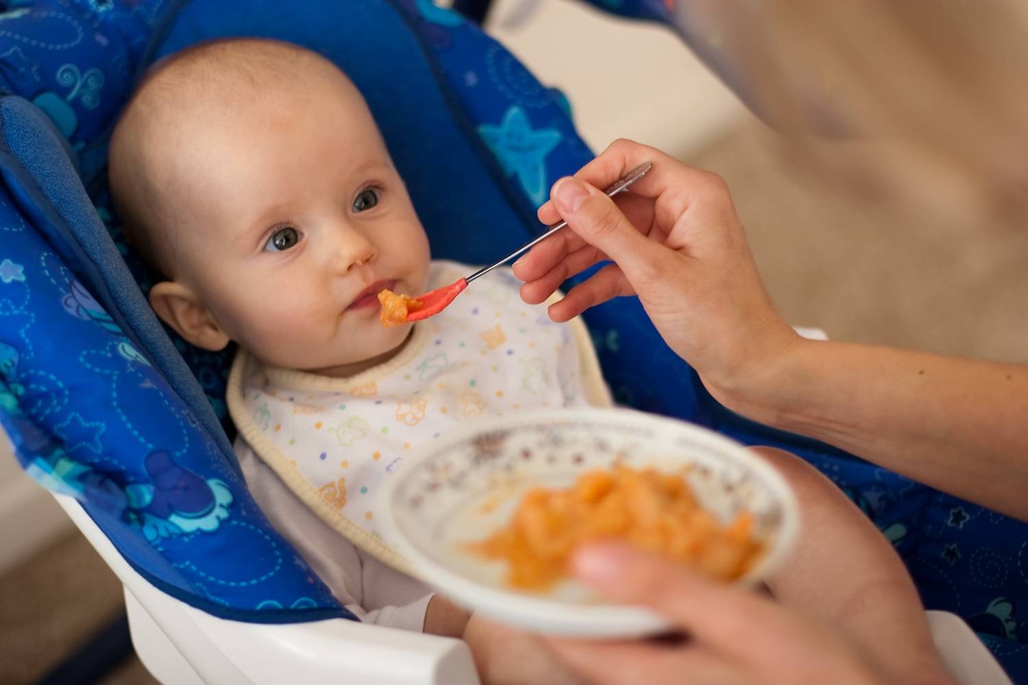 Ребенок не ест прикорм — что делать с «нехочухой»