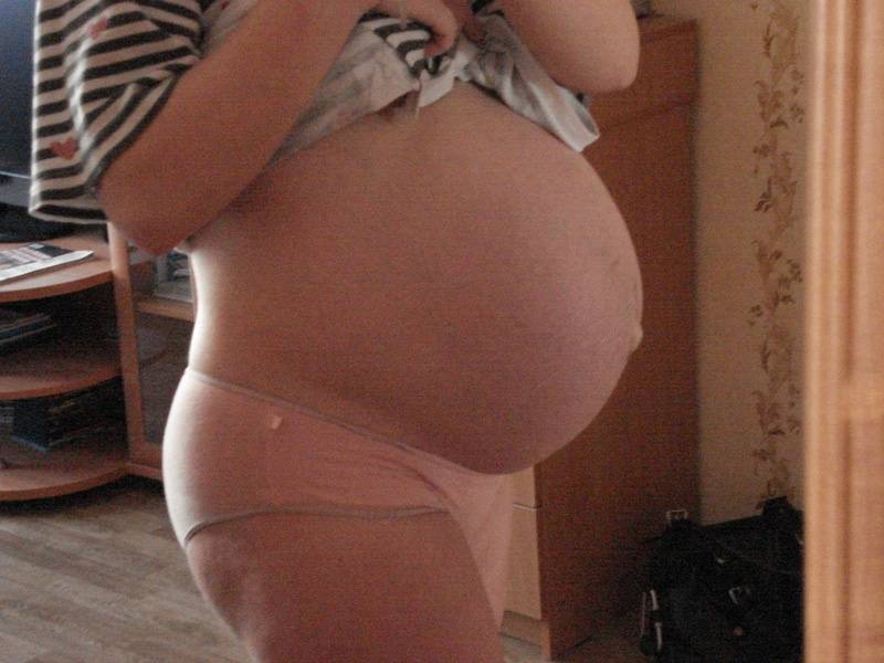 Состояние на 39 неделе. Живот беременной двойней. Беременность в 40 недель двойня.
