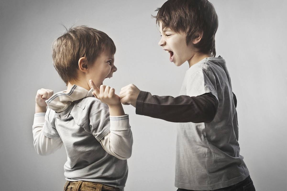 Агрессивное поведение детей. что делать родителям? //психологическая газета