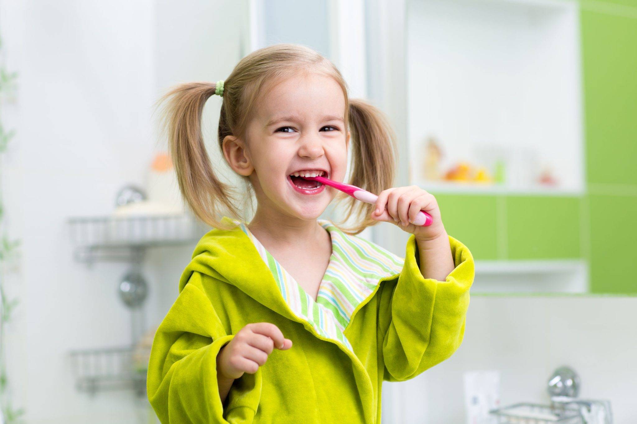 Инструкция по чистке зубов ребенка от 0 до 3 лет — как прививать детям привычку чистить зубы?