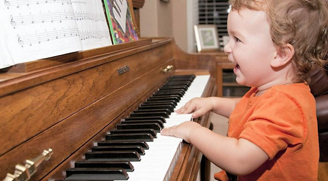 Как музыкальные занятия влияют на интеллект ребенка