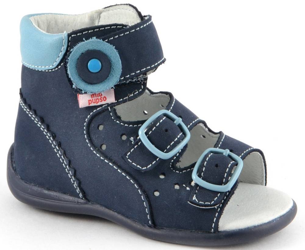 Первая обувь для ребёнка: как её выбрать и когда покупать