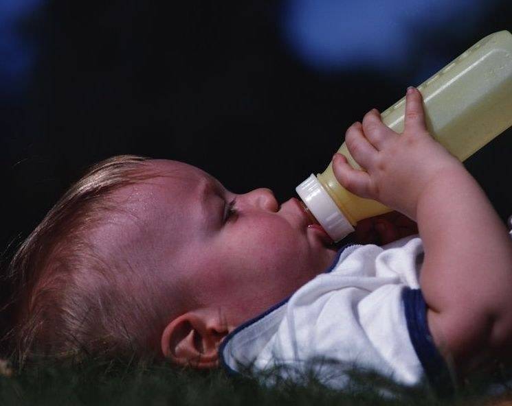Как отучить ребенка от ночных кормлений из бутылочки: комаровский