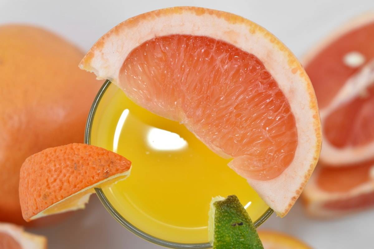 Апельсины при грудном вскармливании: можно ли есть в 1, 2, 3, 4 месяца, польза и вред, противопоказания