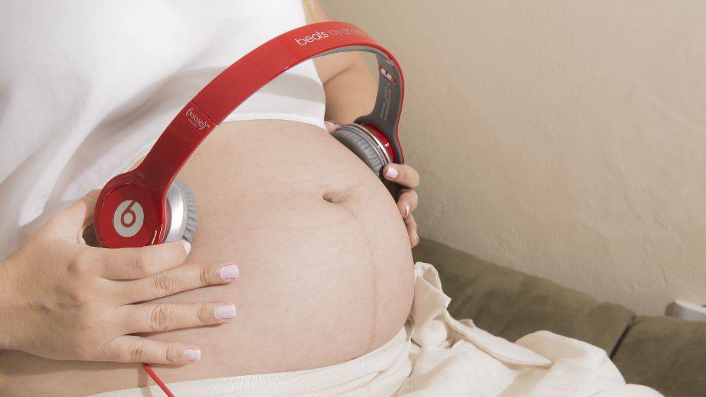 Белый шум для новорожденного. можно ли использовать и есть ли эффект?
