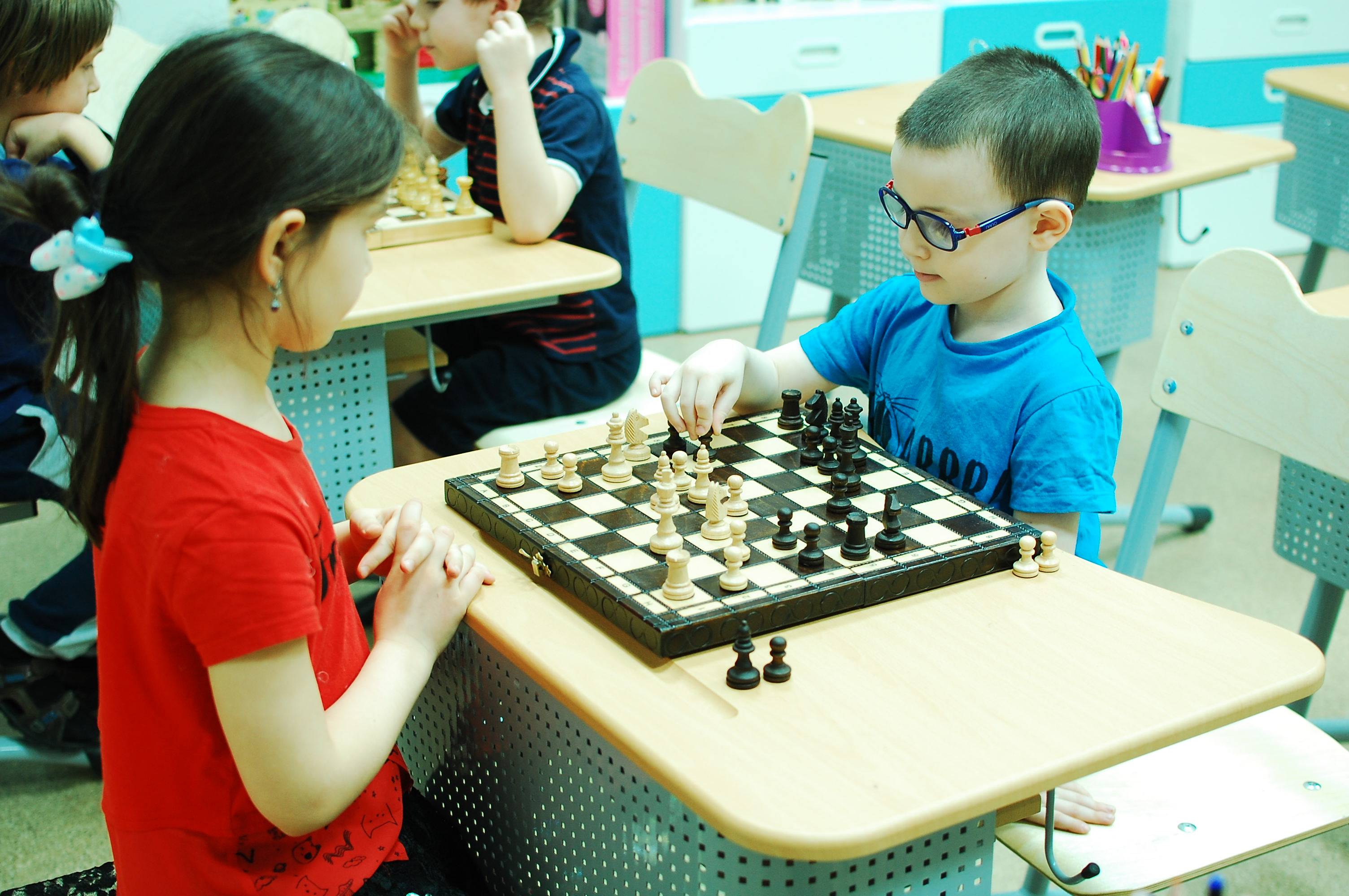 Польза шахмат для детей: что развивают и как научить играть