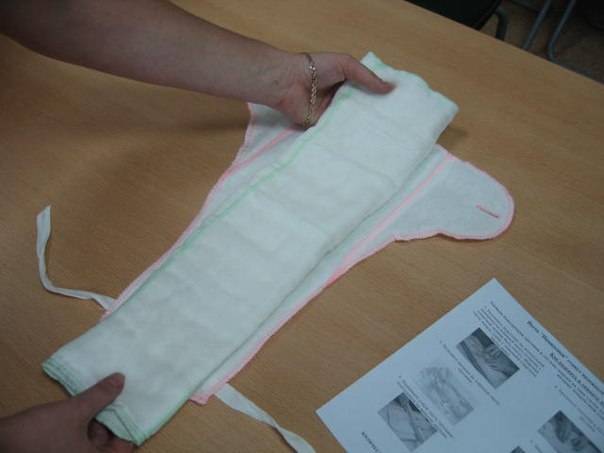 Пошив марлевых подгузников для новорожденного по пошаговой инструкции