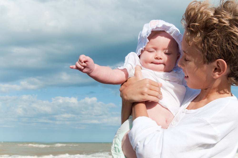 С малышом на море: 12 ценных советов