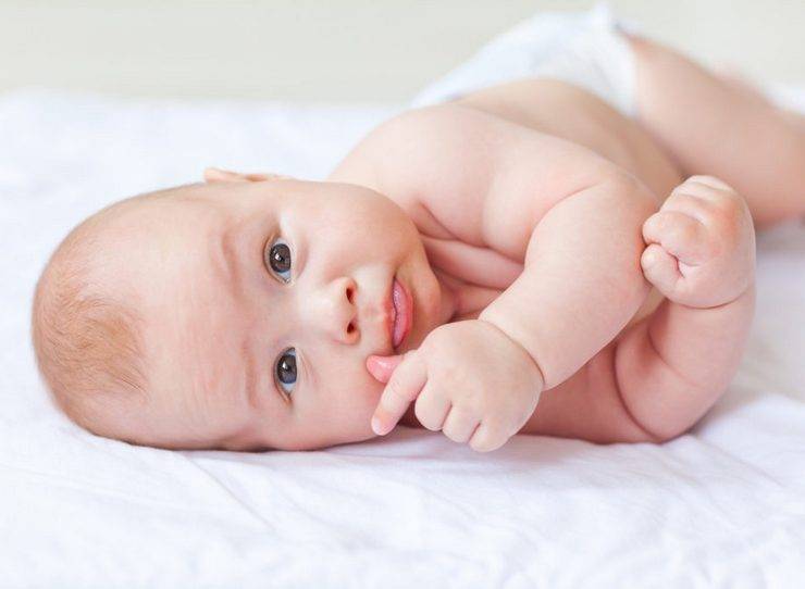Признаки нормального развития ребенка от 0 до 12 месяцев, отклонения в развитии - перинетальная энцефелапотия, гипервозбудимость, рефлексы новорожденных, задержка развития детей, синдром угнетения, ги