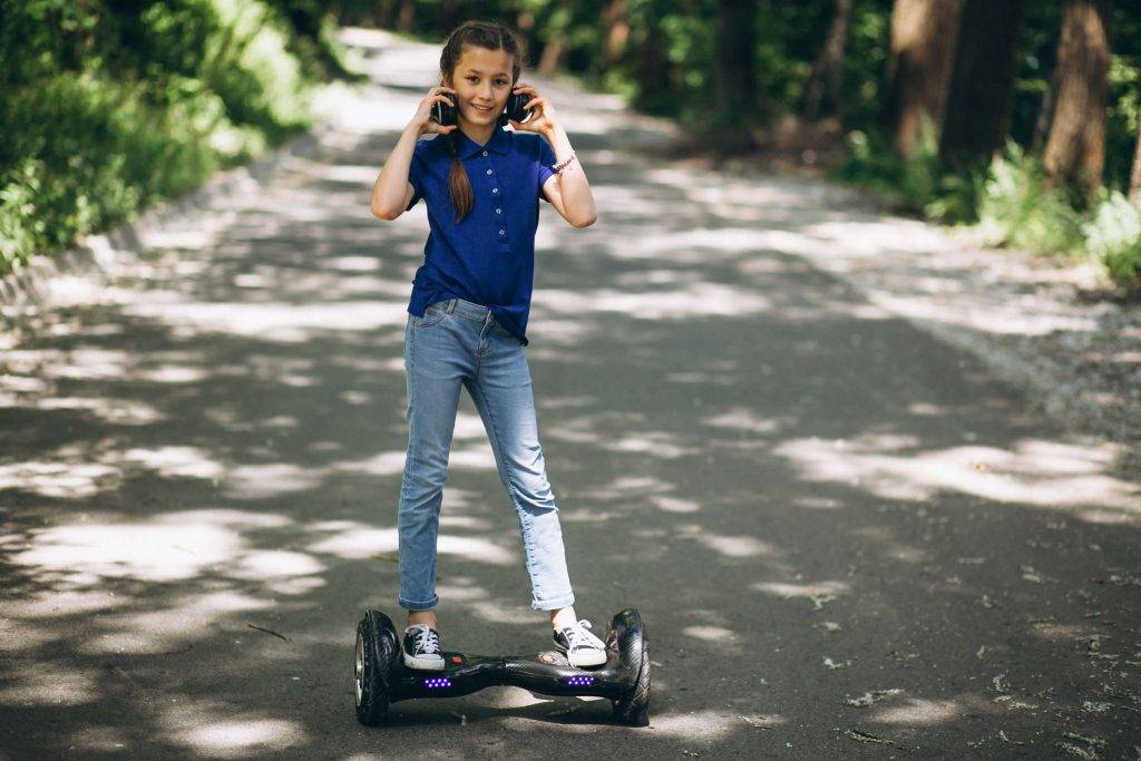 Как выбрать гироскутер для ребенка 9 лет: важные правила и лучшие модели
