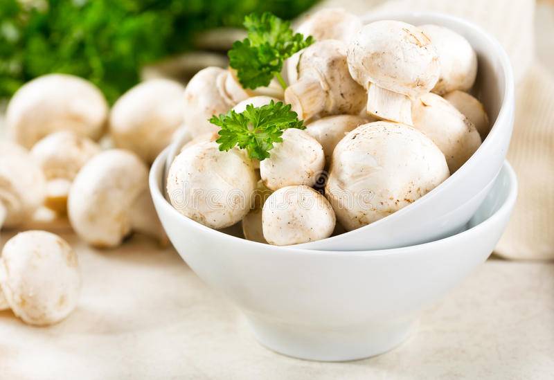 Можно ли чеснок, грибы (шампиньоны) и картошку при грудном вскармливании