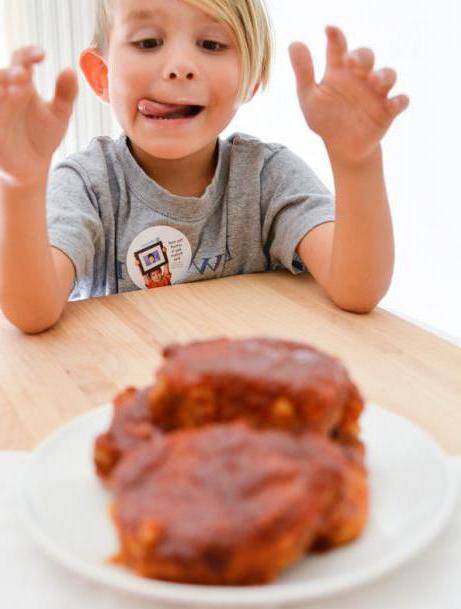 Ребенок не ест мясо - способы замены мяса и как нормализовать питание