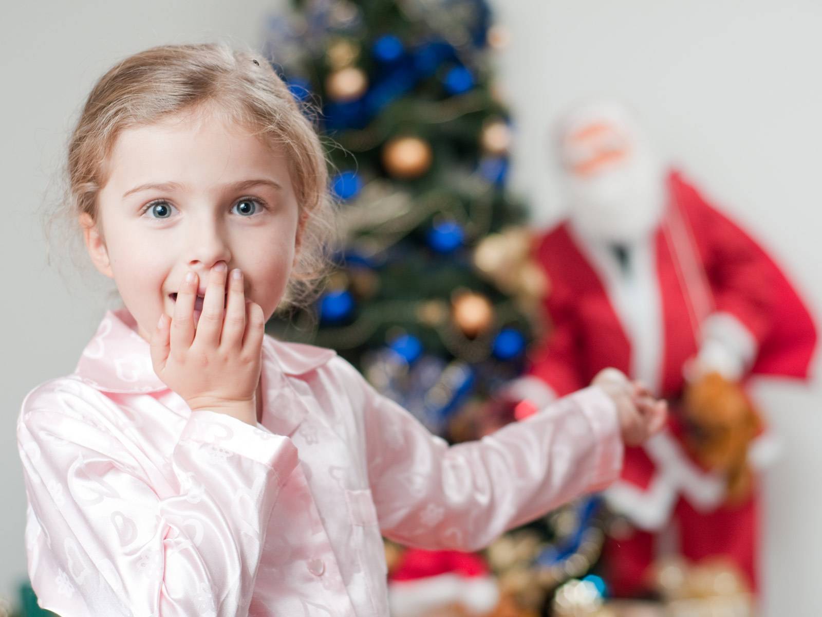 «идеальная дедморозовская аудитория»: как не перегрузить ребенка праздничными впечатлениями?