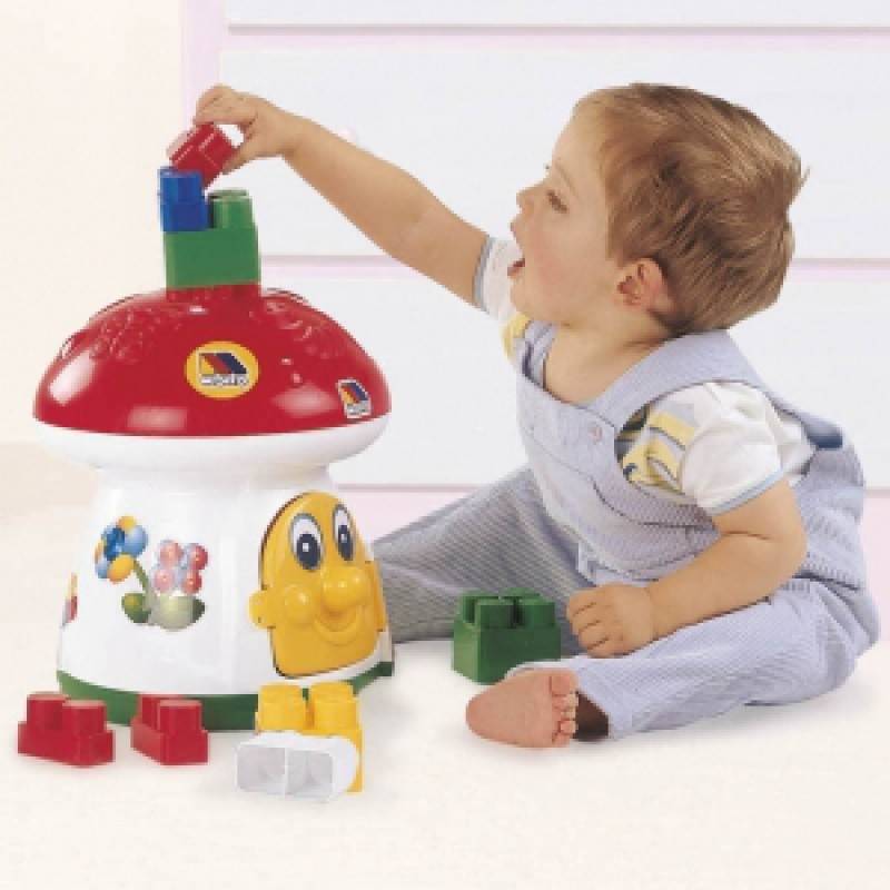 30 лучших развивающих игрушек для детей от 1 года до 2 лет