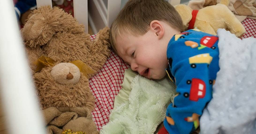 Как отучить ребенка от ночного кормления?
