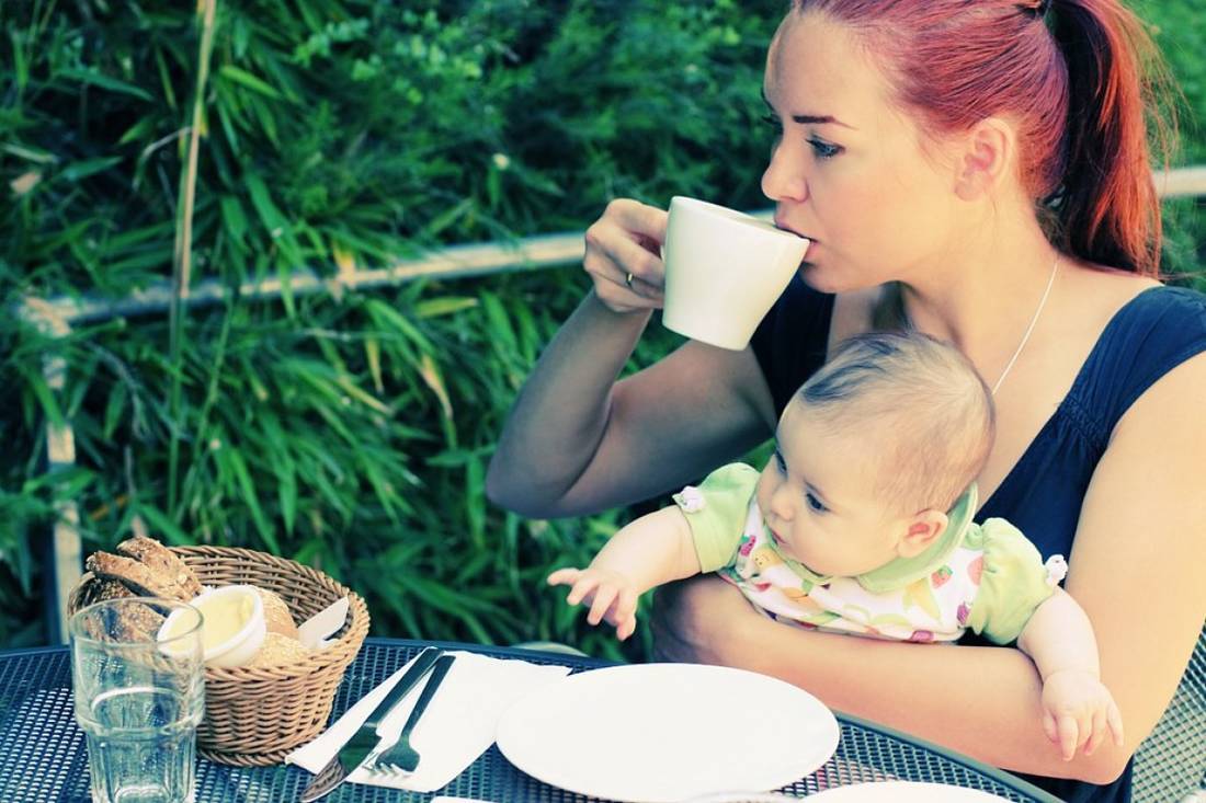 Чай с молоком при грудном вскармливании, можно ли пить кормящей маме, и какой