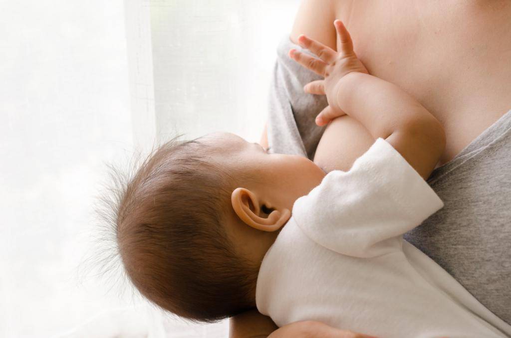 Лечение, профилактика и симптомы гриппа у детей: грудничков и младенцев