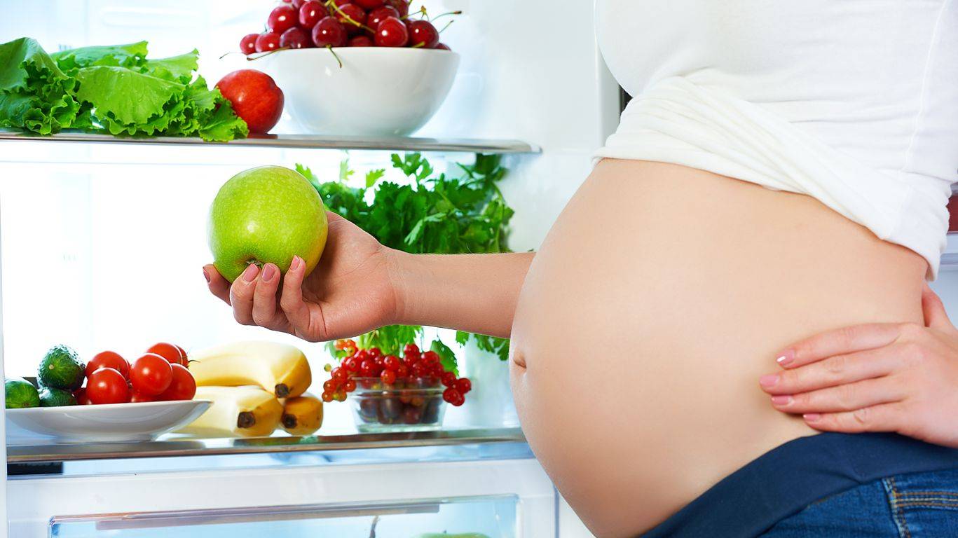 Фрукты при беременности: самые полезны и вредные, суточные нормы потребления свежих, консервированных и сухофруктов / mama66.ru