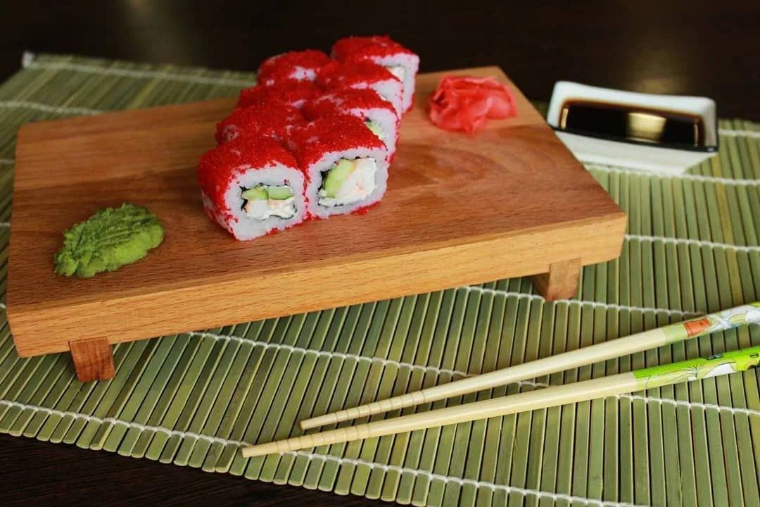 Чем отличаются суши и роллы друг от друга, краткий ответ с фото