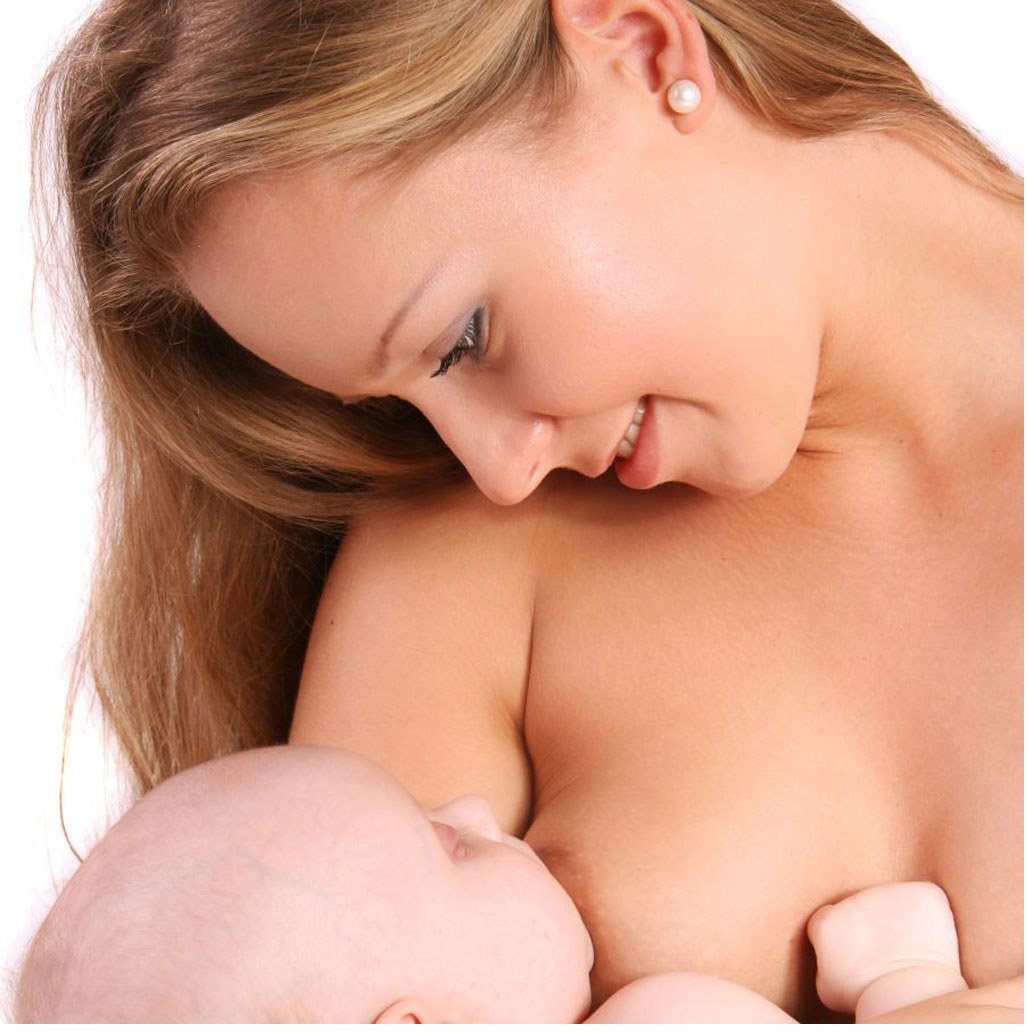 В период беременности и кормления женщинам рекомендуется больше... 
