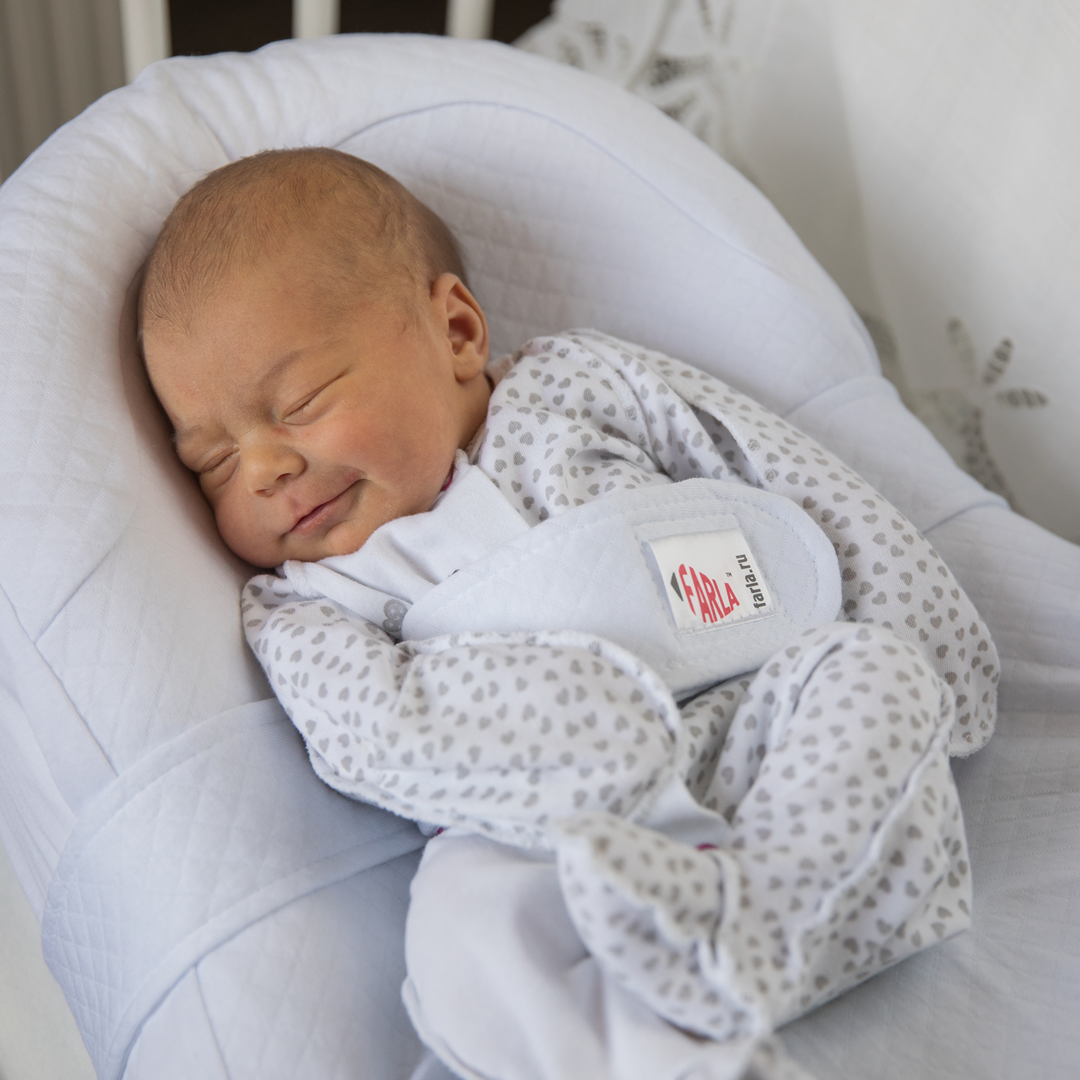 Виды кокона для новорожденных, способы применения, схема вязания и пошива своими руками, польза и вред