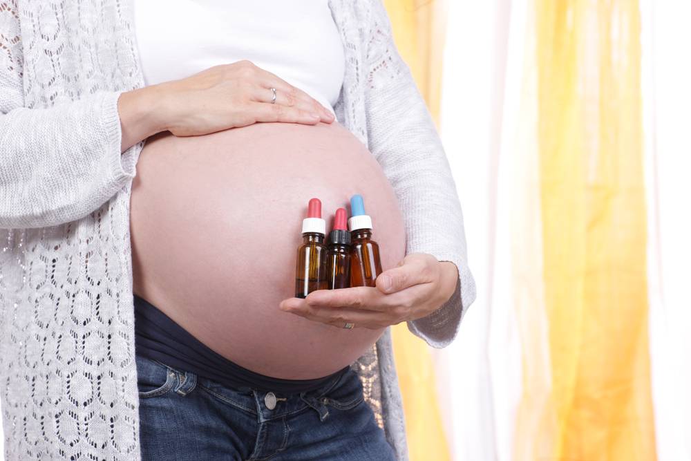 Уход за кожей и волосами во время беременности: можно ли пользоваться косметикой | уход за телом и грудью при беременности