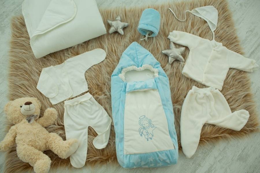 Выписка из роддома зимой: в чем выписывать новорожденного ребенка, как одеть