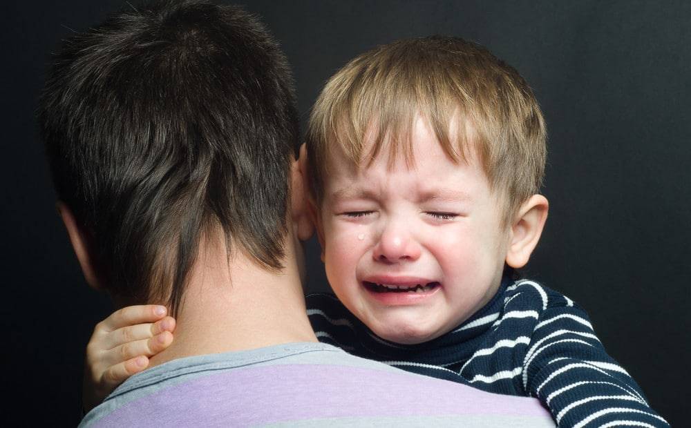 Зачем позволять, разрешать детям плакать: чем полезны детские слезы
