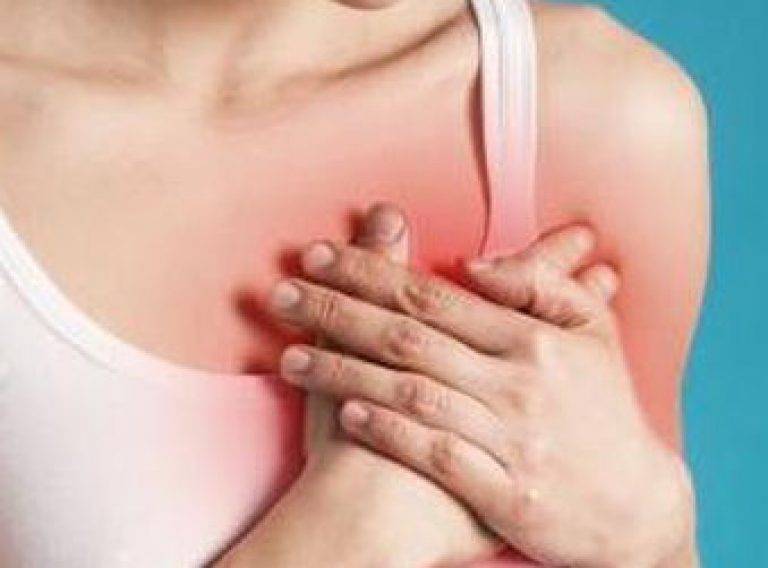 Жжение в груди, отек и покраснение молочных желез – симптомы опасных заболеваний