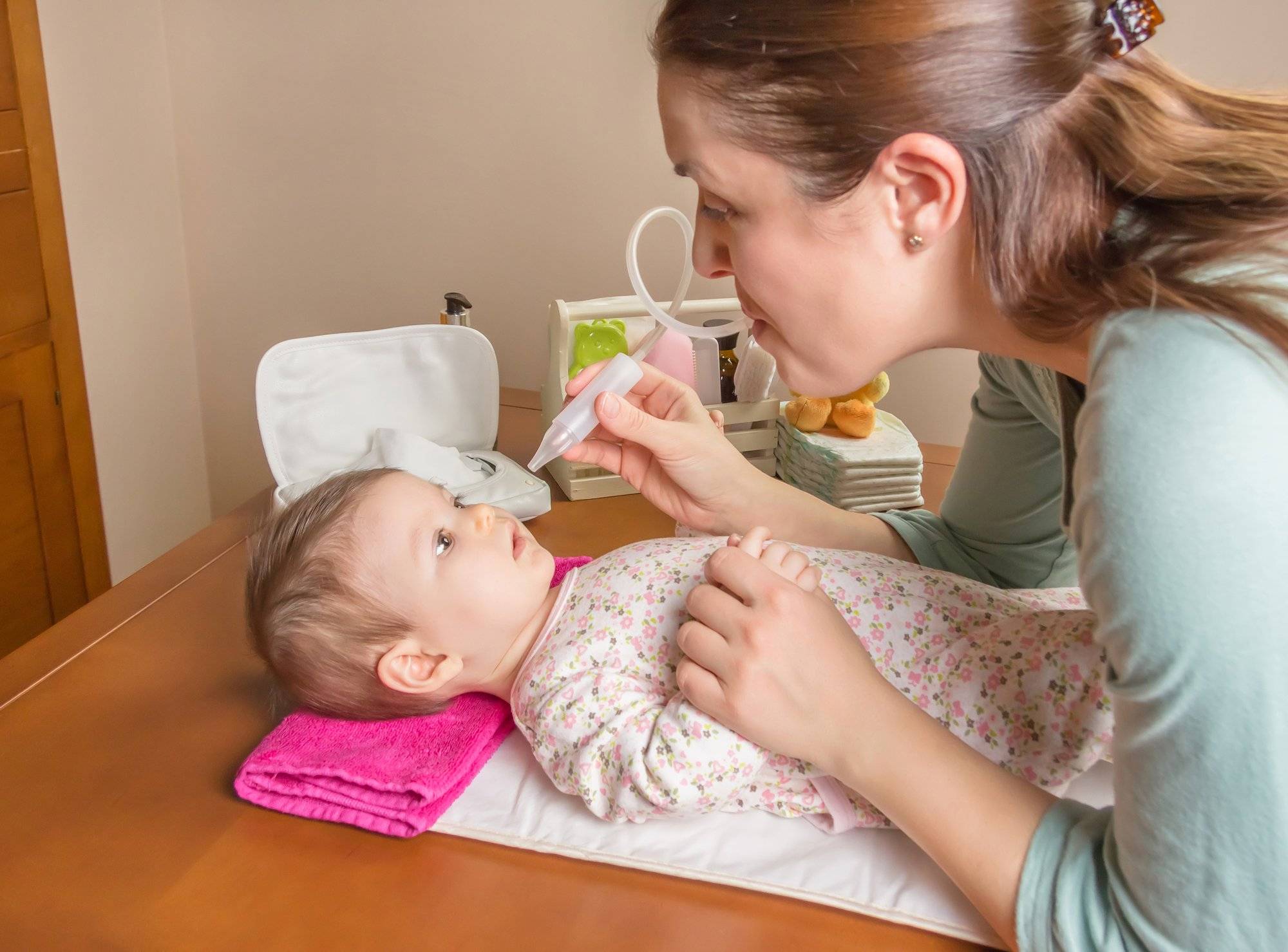 Капли в нос для новорожденных: виды, рекомендации, противопоказания