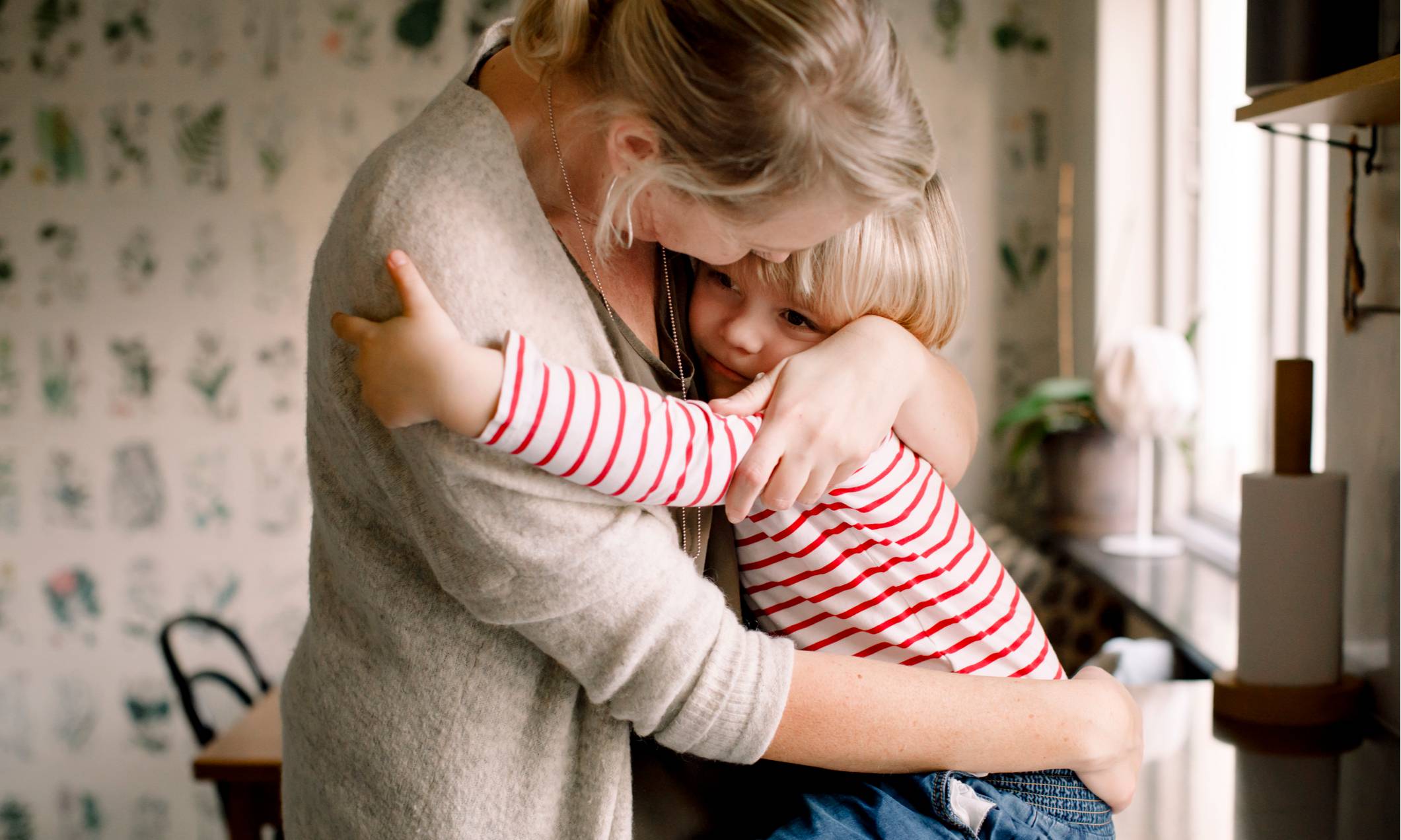 Как успокоить плачущего ребенка – и успокоиться самой: памятка для мам