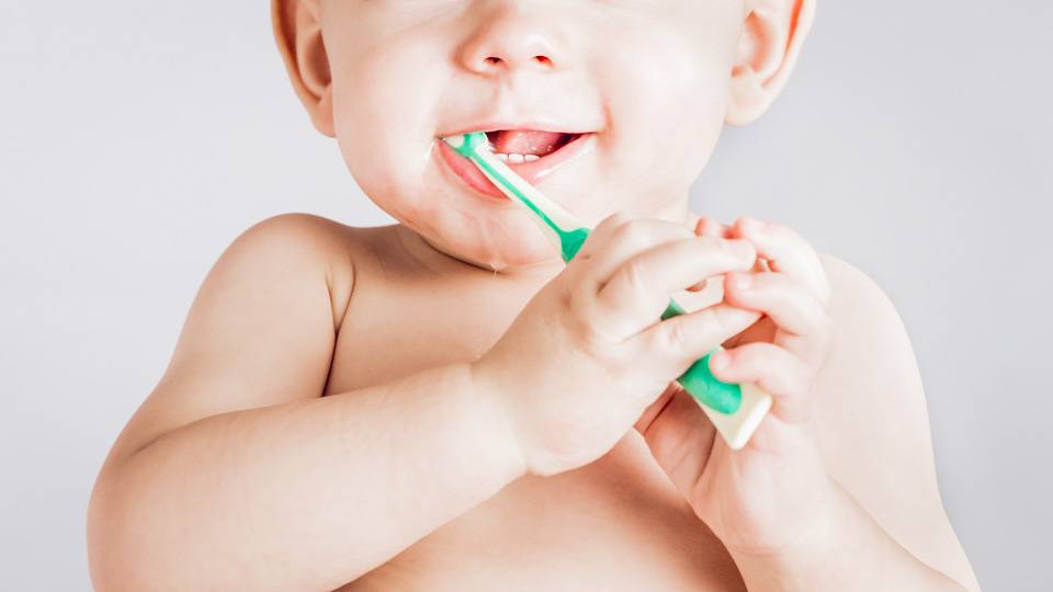 Зубная паста для детей: какую выбрать