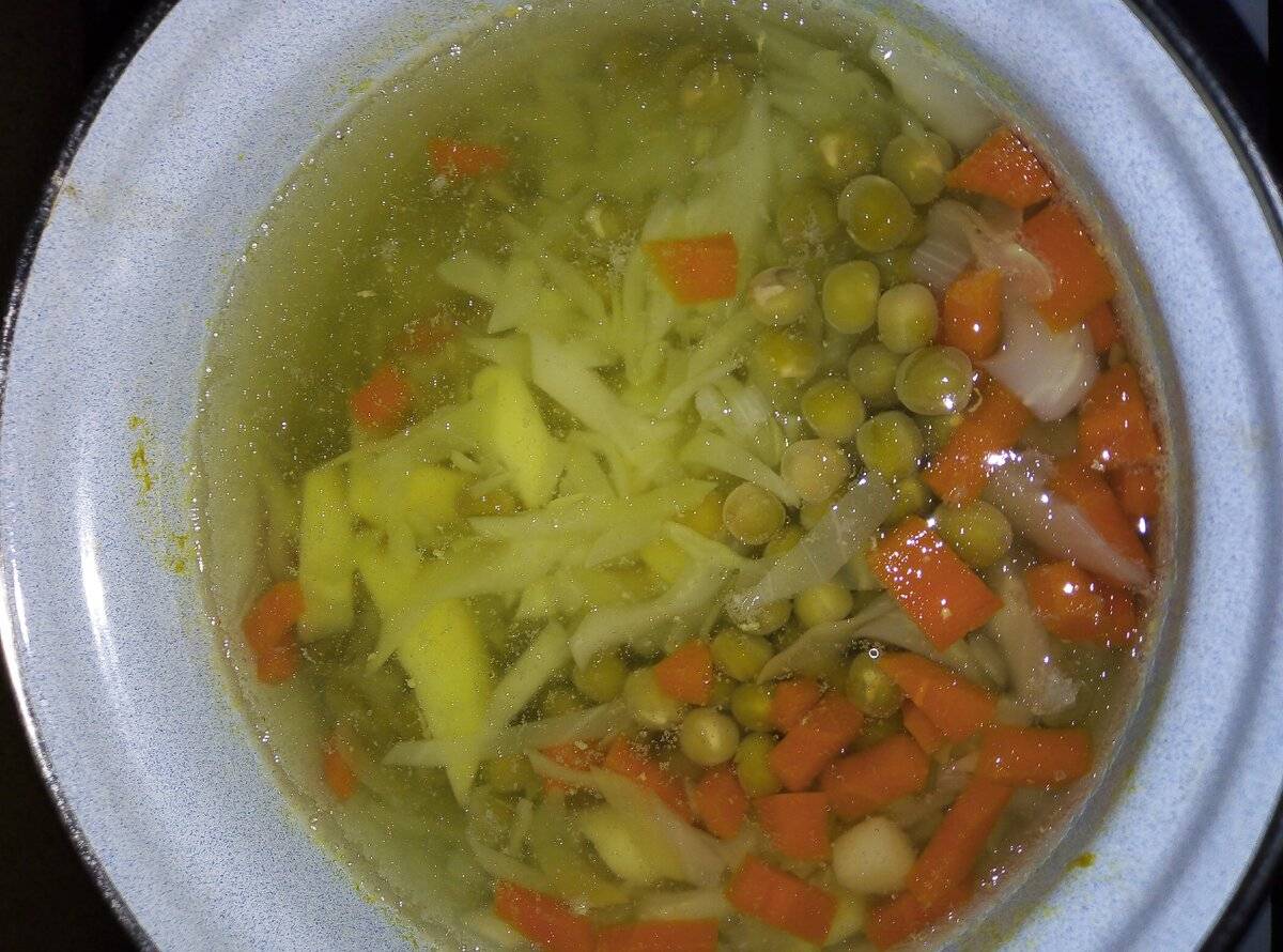 Какие супы можно кормящим мамам: рекомендации и полезные рецепты. супы при грудном вскармливании первый месяц