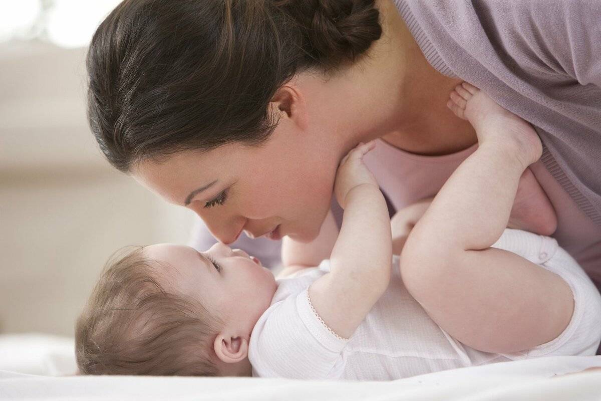 Как научить малыша засыпать без груди?