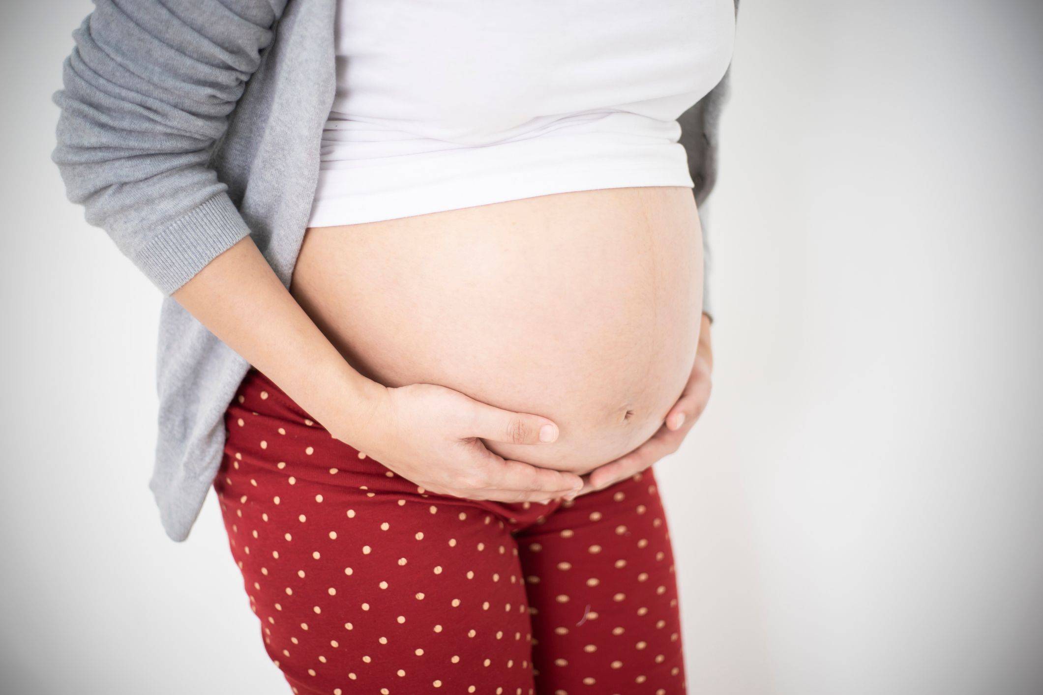 Ковид во время беременности: симптомы, лечение