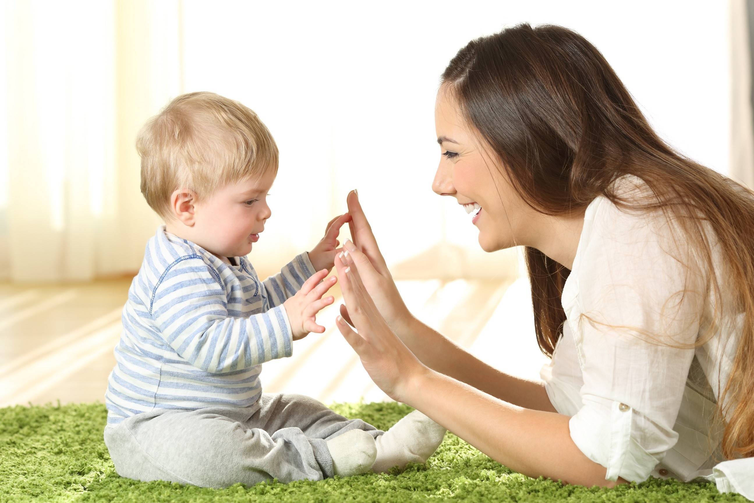 Как научить ребёнка говорить в разном возрасте: советы и конкретные упражнения