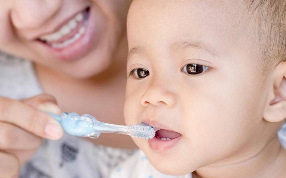 Как правильно ухаживать за зубами и деснами ребенка и младенца | colgate®