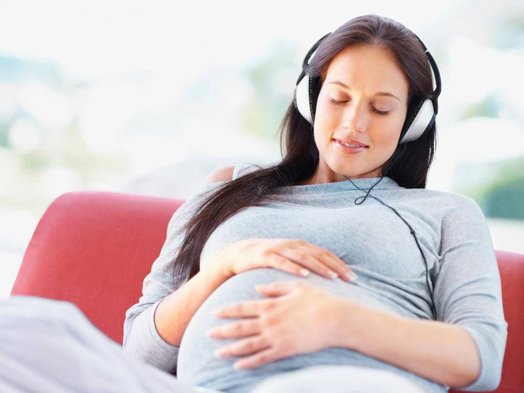 Громкая музыка при беременности: влияние на плод частоты колеба...