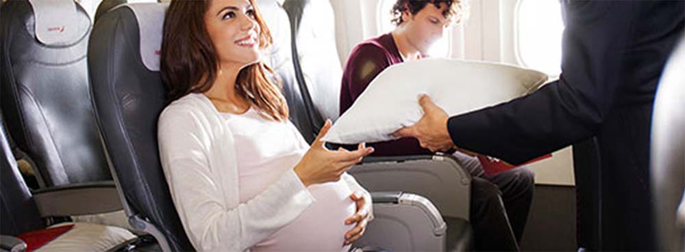 Перелет во время беременности на разных сроках. можно ли беременным летать на самолетах?