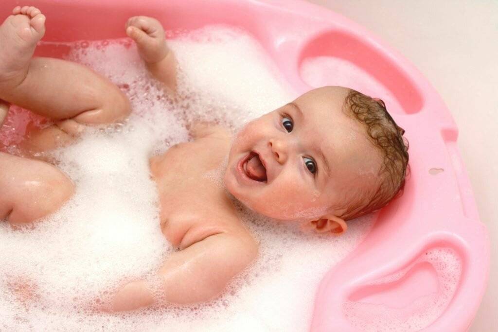 Чем мыть ванну перед купанием ребенка? - болталка для мамочек малышей до двух лет - страна мам