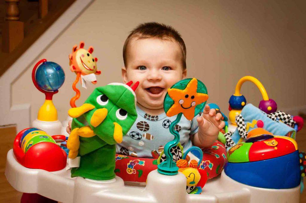 Рейтинг лучших лучших развивающих игрушек для детей от 1 года: производители, какие выбрать, рейтинг топ-7